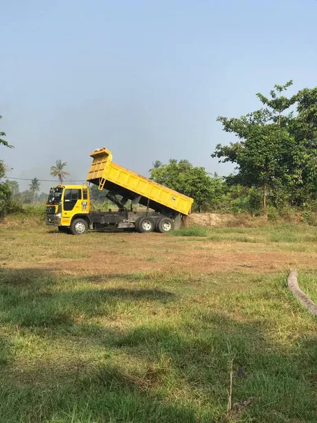 Kerja Tambak Tanah & Tapak